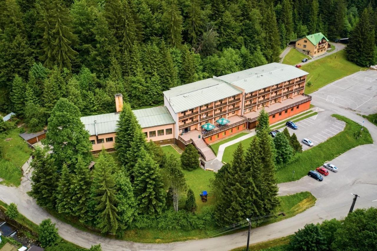 Horsky Hotel Podjavornik Papradno Экстерьер фото